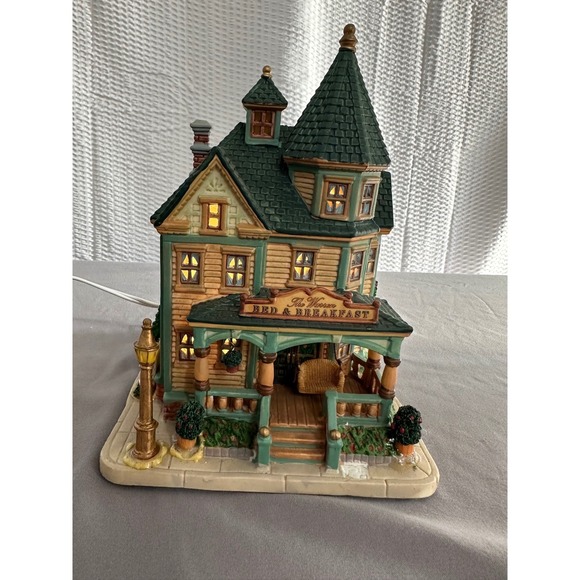 Lemax Carole Towne Collection 2008 Warren Bed And Breakfast - Picture 3 of 9